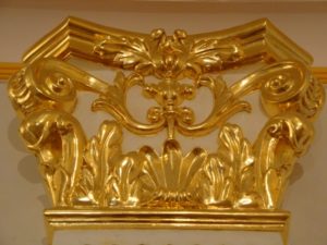 Сусальне золото у реставрації старовинних меблів