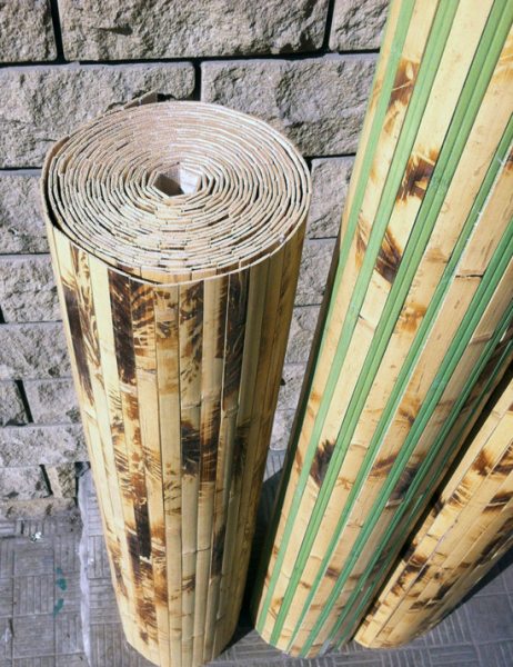 Бамбукові шпалери в інтер'єрі кухні