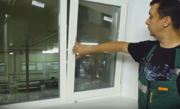 Як вибрати і встановити замок на пластикове вікно