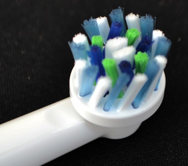 Обзор электрической зубной щетки Braun Oral-B Pro SmartSeries 6/D700.534.5XP
