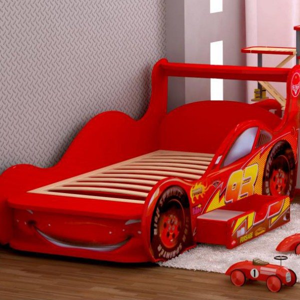 Кровать в виде машинки: самая интересная и большая игрушка в детской