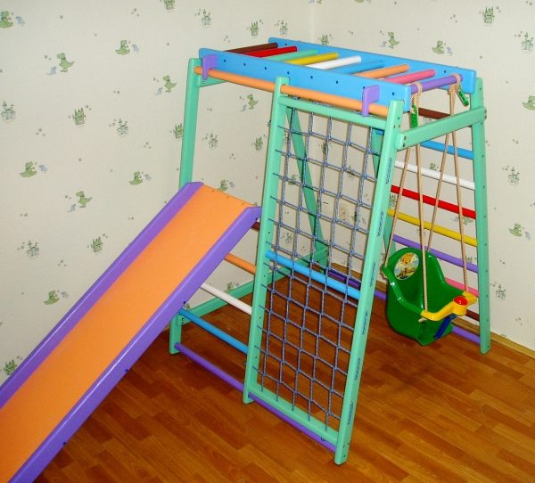 Детский спортивный уголок в комнату ребёнка: счастье и здоровье для непоседы