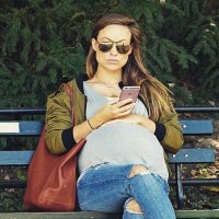 Строгая молодая мама: Оливия Уайлд задаёт новую моду на Инстаграм