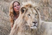 «Міа і білий лев» - історія унікальної дружби