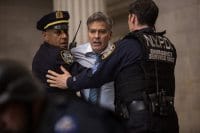 «Финансовый монстр» с Клуни и Робертс: что говорят российские критики  